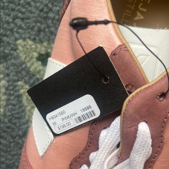 Veja Pink and White Sneakers Casual Comfort - Picture 3 of 7